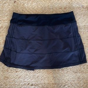 Black Lululemon size 6 skort